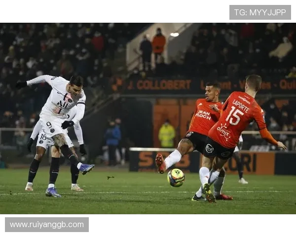 巴黎圣日耳曼鏖战强敌巅峰对决再掀欧洲赛场激情风暴