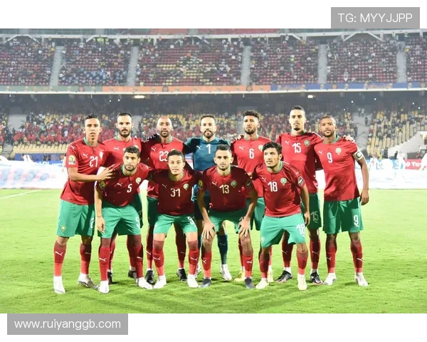 张琳芃从青年才俊到国家队主力的成长历程与足球事业发展分析