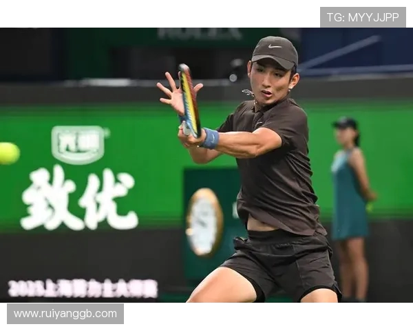 深入分析上海网球队包夹战术的优势与应用策略 深入分析上海网球队包夹战术的优势与应用策略