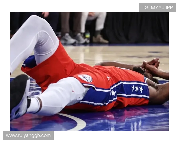 乔尔恩比德的篮球传奇之路与未来展望解析