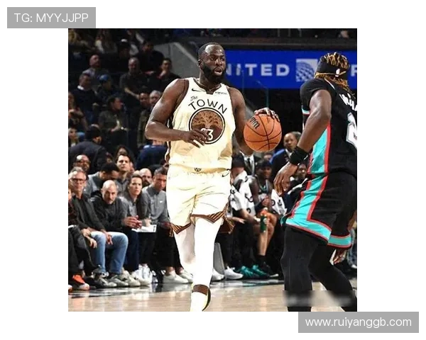 勇士与灰熊激战正酣精彩比赛直播全程回顾与分析 勇士与灰熊激战正酣精彩比赛直播全程回顾与分析